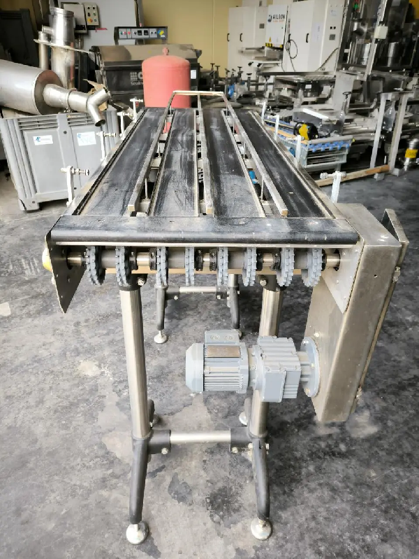 Bande transporteuse à 4 canaux - référence                        :                         c13254_0