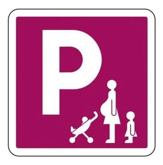 Panneau de parking réservé aux femmes enceintes avec poussette_0