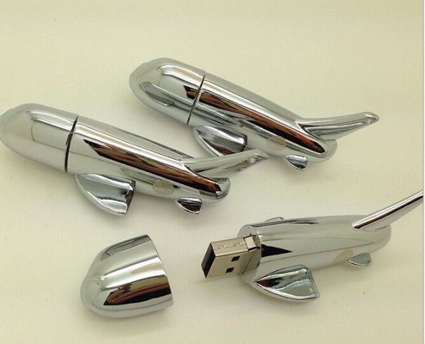 Avion clé USB cadeau personnalisé - Métal - Couleurs or, brun, argent, noir - Capacités jusqu'à 256 Go_0