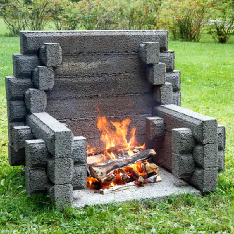 Foyer pique-nique à dossier - polyvalent pour barbecue et feux de plaisance, avec accessoires inclus_0