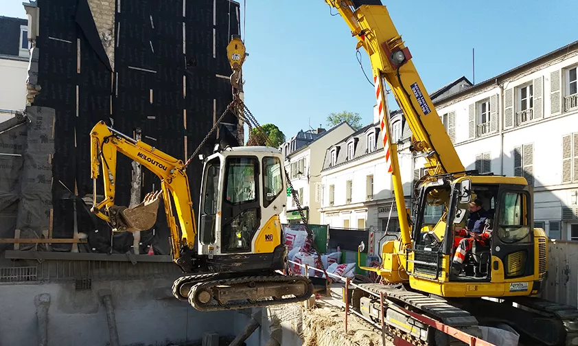 Location mini-grue avec capacité de levage 4,9 t x 2,1 m - Diesel ou électrique - Maeda LC785/CC985_0