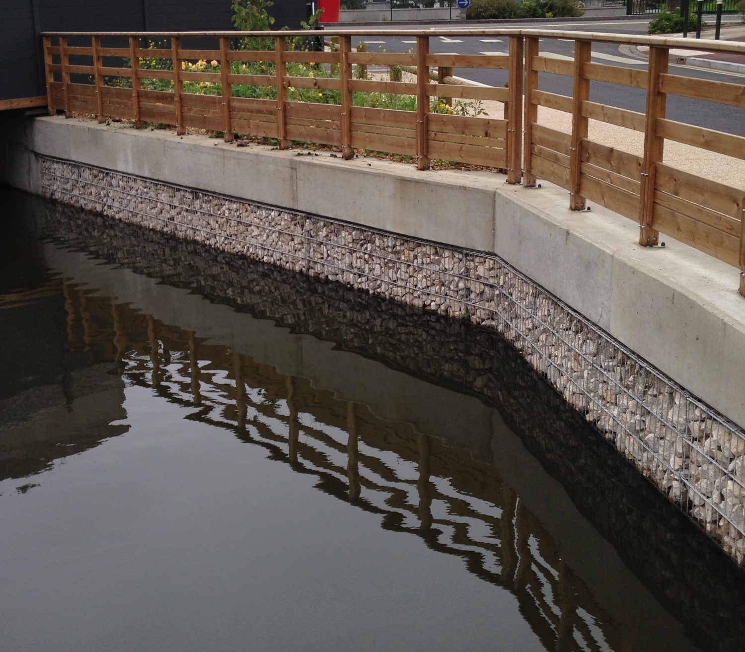 Gabion STONEBOX - Aménagement hydraulique - Boîte fermée rigide avec revêtement Crapal Premium® et formats standards variés_0