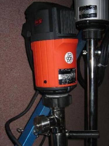 Pompe mélangeuse Flux F 458-1/F426S d'occasion - 700W - acier inox - longueur 1200 mm_0