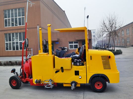 AC-MTSC-I/II - Machine de marquage routier ACE - 2260 kg - réservoir grande capacité et système de contrôle avancé_0