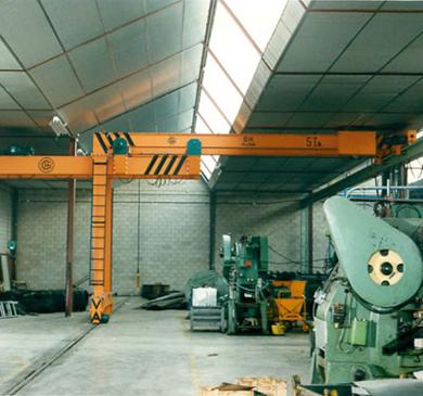 Semi-portique intérieur - capacité de 1T à 400T - versions monopoutre et bipoutres_0
