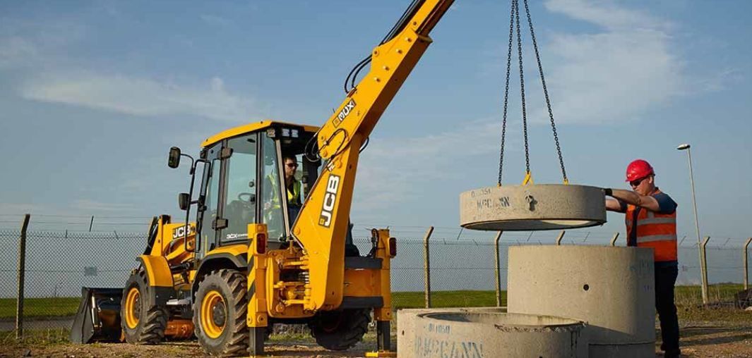 3CX Tractopelles JCB - Compact et Performant pour Chantiers Urbains_0