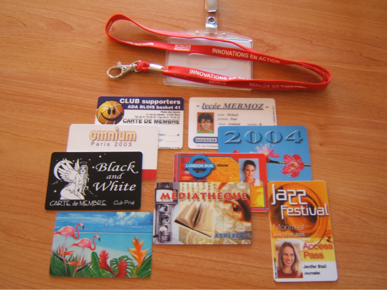 Cartes/Badges - Format 86x54 mm - PVC 0.76 mm - Impression quadri jusqu'à 8 couleurs avec options de protection_0