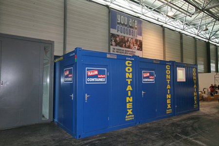 Bungalow de chantier - Cabine WC 5' - Monobloc sanitaire aménagé - Ossature en métal - Parois en panneau sandwich isolé - Dimensions 1.4 x 1.2 x 2.54 m_0