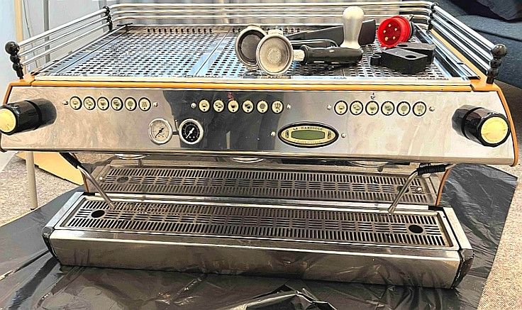 Machine à café professionnelle ELEKTRA Compact semi-automatique 3 groupes_0
