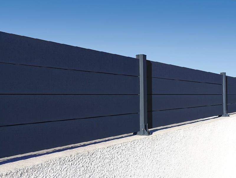Clôture en Aluminium Pleine Lames 100x20mm PB09 Extérieure à Visser sur Muret ou Applique (à l'Anglaise) Sur Mesure Référence: Clôture Alu Pleine 100 Visser_0
