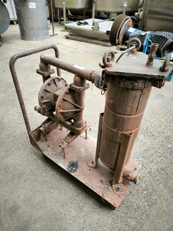 Filtre à panier avec pompe pneumatique blagdon - référence                        :                         c13213_0