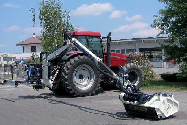 Libra broyeur d'accotement - Hymach - 6 à 9 m - Débroussailleuse à bras oléohydraulique_0