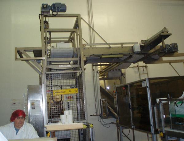 Élévateur agroalimentaire - Atelier de la Queille - pour bacs, packs et vrac_0