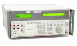Calibrateur Fluke 5500A/SC300 - Multimètre et oscilloscope 300MHz - DC/AC, résistance, capacité, fréquence GPIB_0