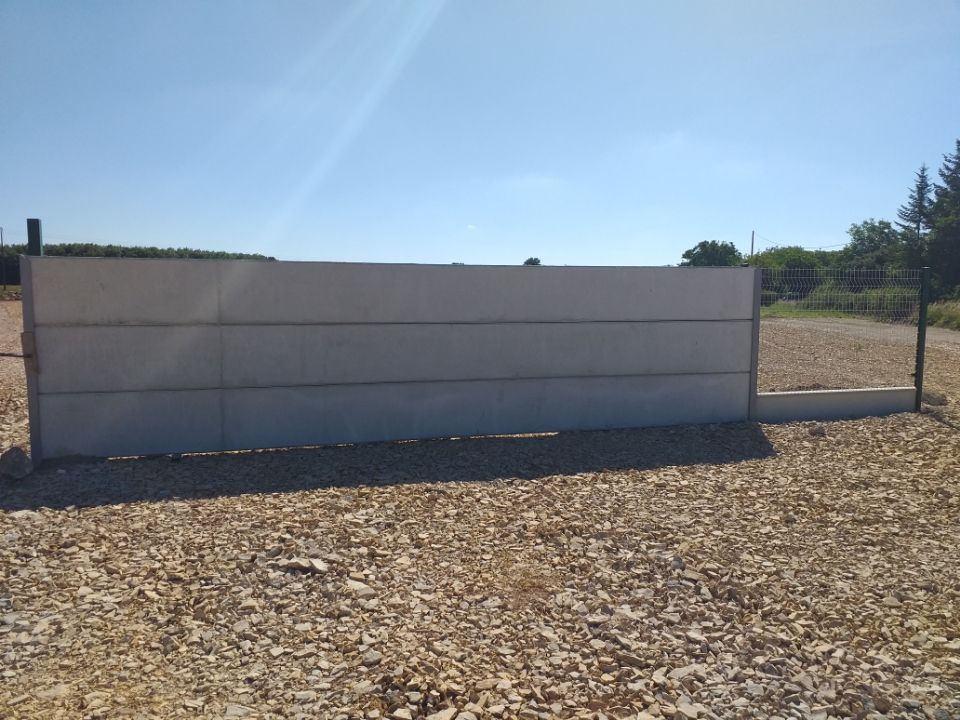 Mur préfabriqué pour clôture_1