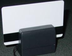 Lecteur de carte magnétique autonome - MSR-500M avec mémoire jusqu'à 2000 cartes et lecture bidirectionnelle_0
