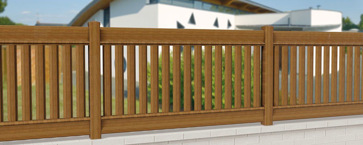Clôture PVC CL 10 A - Type 10 A - CG Pro - Barreaudage vertical avec lames PVC et traverses moulurées_0