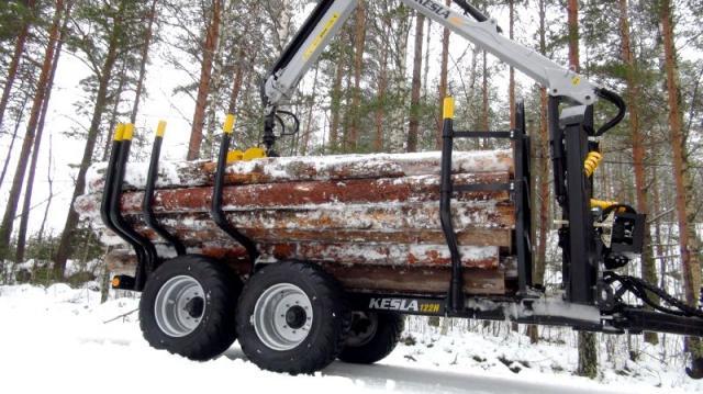 Remorque forestière Kesla 122H - 12 tonnes de charge, série professionnelle, robuste et polyvalente_0