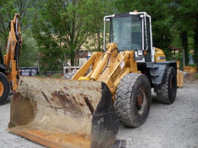 Chargeuse sur pneus liebherr l522_0