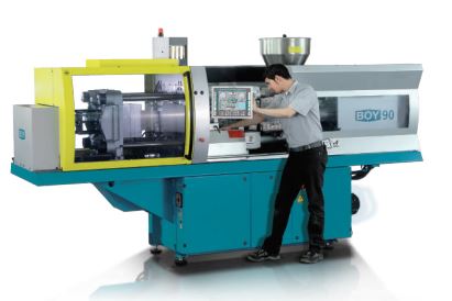 Presse à injecter ultra-compacte entièrement régulée avec une très grande efficacité énergétique de commande de la pompe par servomoteur - BOY 90E_0