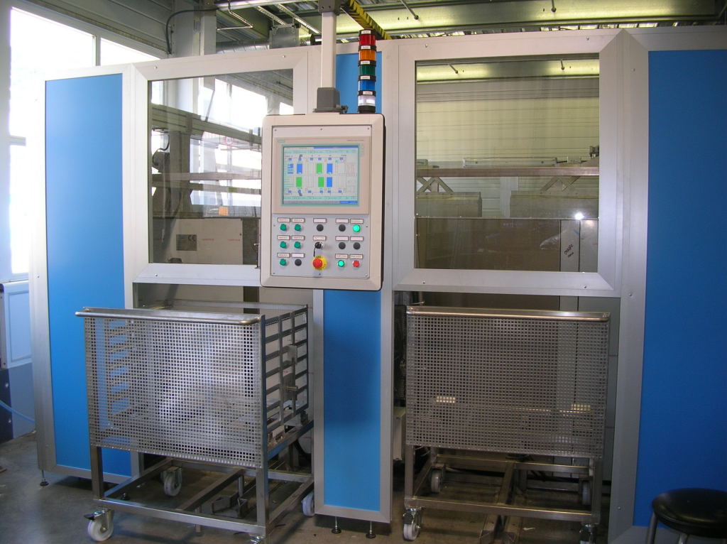Nettoyeur multi-cuve à ultrason industriel équipé de 2 robots, 9 cuves de 800 litres, 1 sécheur_0