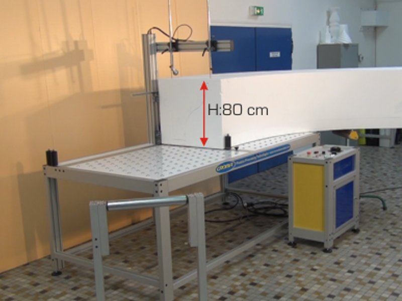 Machine à arche CROMA® - Découpe de mousse pour profils variés avec grande table_0