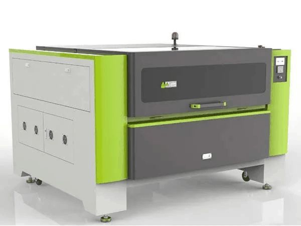 Machine de découpe et gravure laser co2