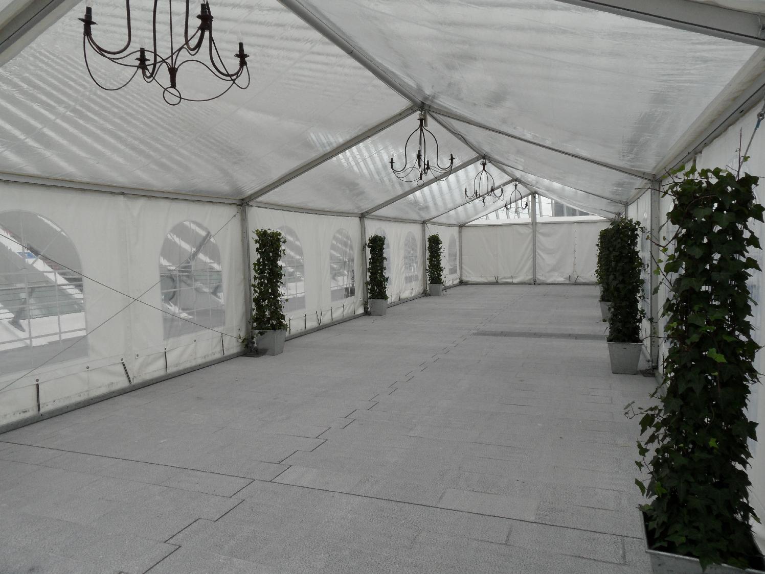 Chapiteau structure aluminium 6m de large - Schreiber - Structures sur mesure temporaires, semi-permanentes ou permanentes_0