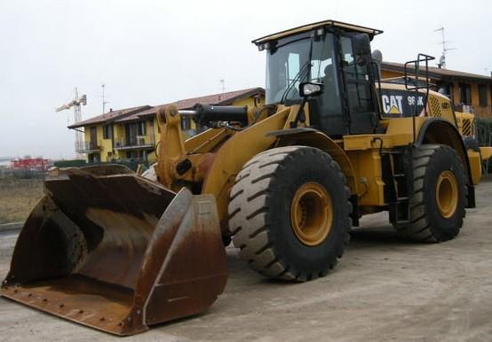 Chargeuse 966 k caterpillar annee 2011_0