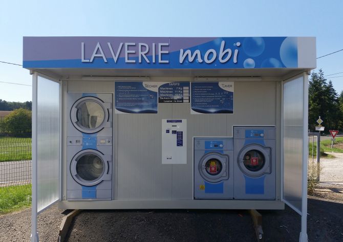 Mobi® kiosque - bungalow laverie - groupement des laveries françaises - 2 pompes à lessive - machines Electrolux 7kg et 18kg - séchoir double 2x17kg_0