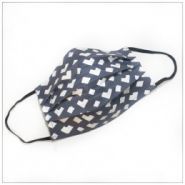 Masque en tissu 3 plis gris motif - VDM - 100% coton - lavable et réutilisable - fabriqué en France_0