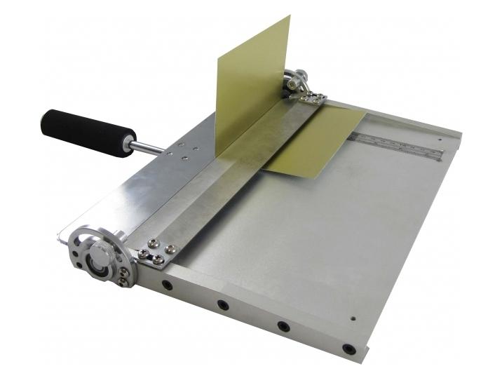 Plieuse à métal - Largeur max 30 cm - Épaisseur jusqu'à 1 mm - Angles de 0° à 155°_0