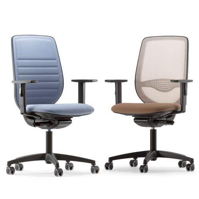 Siège de travail OKAY - confortable, esthétique et personnalisable avec dossier rembourré ou résille, mécanisme synchrone et support lombaire_0