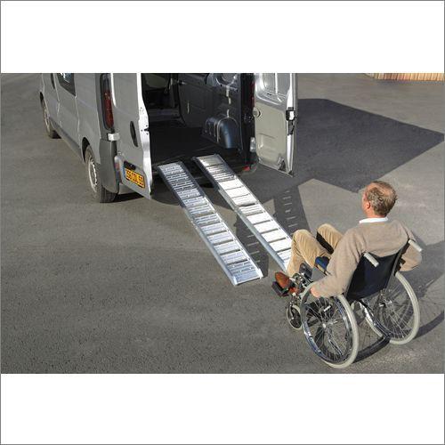 Rampe pliable lisse en aluminium pour fauteuil roulant, caisson/chariot de 200kg - la paire_0