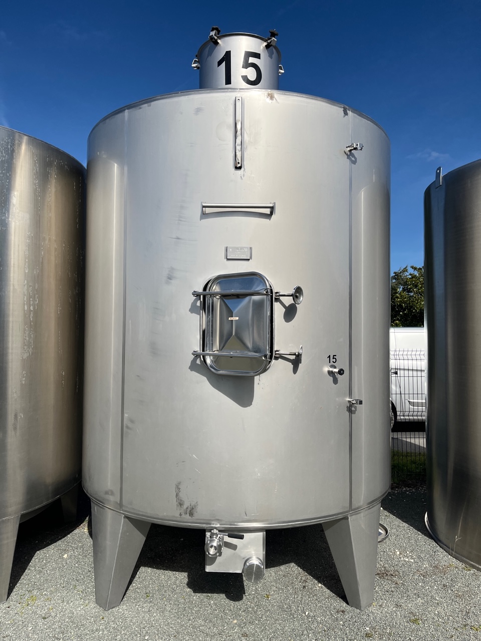Cuve Lejeune 121 hl d'occasion - fond conique sur pieds - Ø 2200 - hauteur 3500_0