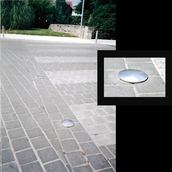 Clou urbain avec tête en inox massif - à sceller pour voiries grand trafic - ORCA - diamètres 100 à 150 mm_1