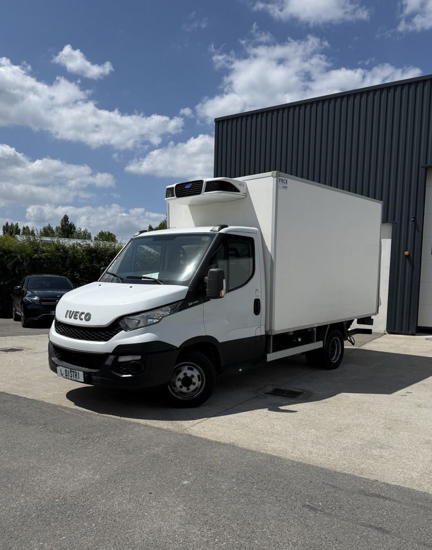 Voiture frigorifique Iveco Daily 35C13 - 145FR130_0