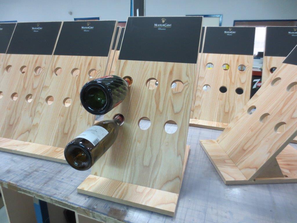 Présentoir 6 bouteilles à l'horizontal personnalisable en bois - L300 x P400 x H630 mm - SERIFRANCE_0