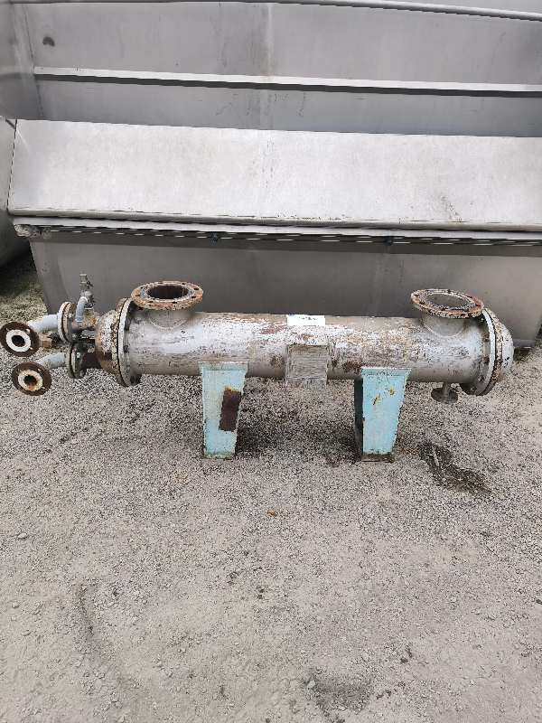 Échangeur tubulaire en acier inoxydable 2,2 m² AGUILAR Y SALAS - Référence : C14133_0