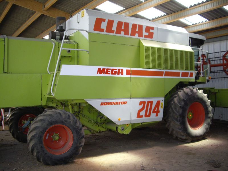 Moissonneuse batteuse Claas Mega 204 Montana - occasion 1995 - 3000h - 5,1m - 8 secoueurs - cabine, broyeur, chariot de coupe, climatisation_0