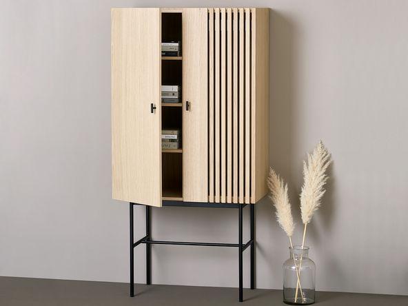 Armoire avec pied métal, structure en bois massif_0