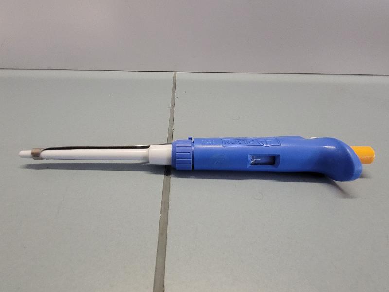Pipette de laboratoire GILSON PIPETMAN F Fixed 200µl_0