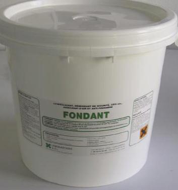 Déverglaçant haute performance en paillettes - fondant - déneigeant, asséchant d'air, anti-poussière et anti-gel_0