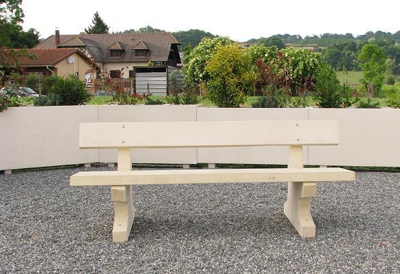 Banc public en béton armé - modèle 'Tremble' - hydrofuge et antigraffiti - finition personnalisable_0