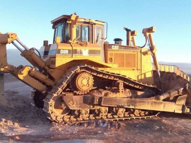 Bulldozer caterpillar d8r_0