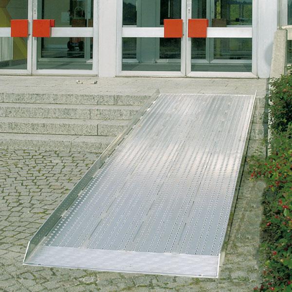 Rampe d'accès pour PMR - Aluminium inaltérable - Largeur 800 mm - Charge 400 kg_0