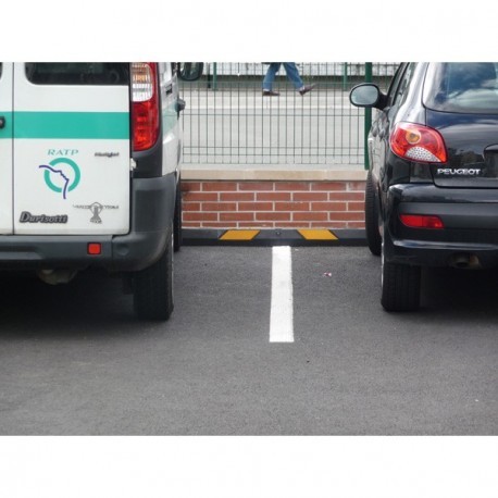 Butées de parking en caoutchouc - avec fixations - longueurs 915 ou 1830 mm_0
