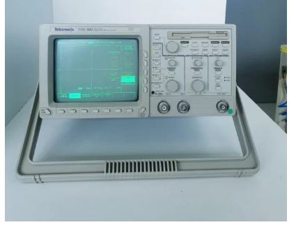 Tds380 - Oscilloscope numérique Tektronix - 400 MHz - 2 canaux - 2GSa/s - 8 bits_0