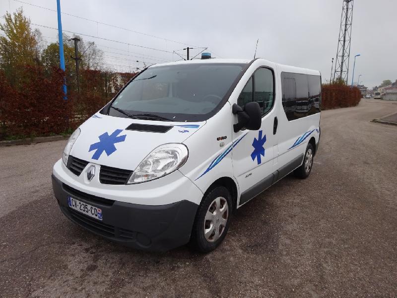 Ambulance renault trafic l1h1 2013 type a1 - occasion_0