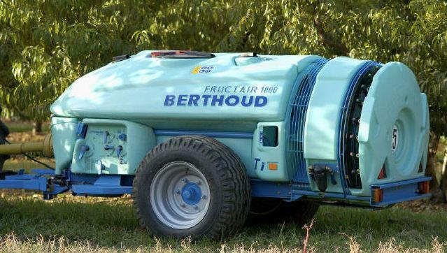 Pulvérisateur tracté FRUCTAIR Ti - BERTHOUD - ventilation inversée 900mm, design ergonomique et compact_0
